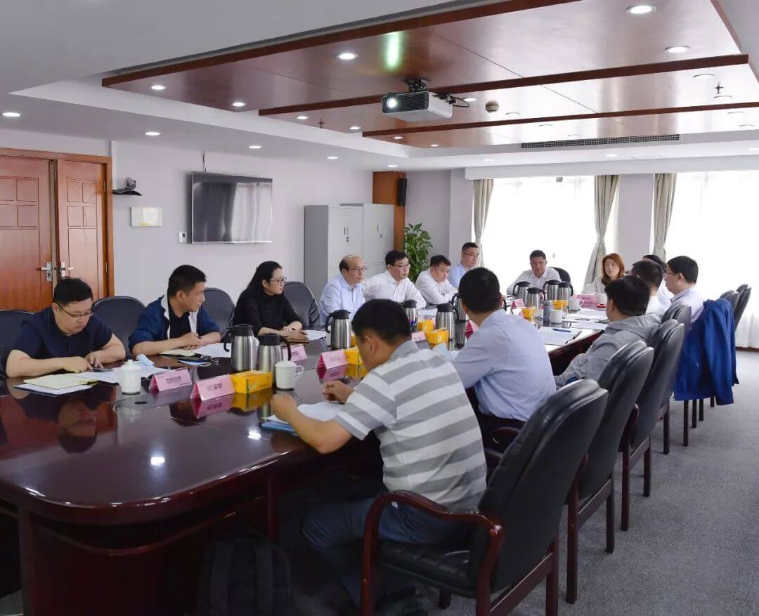 中石化氫能產(chǎn)業(yè)調(diào)研組赴上海石油調(diào)研