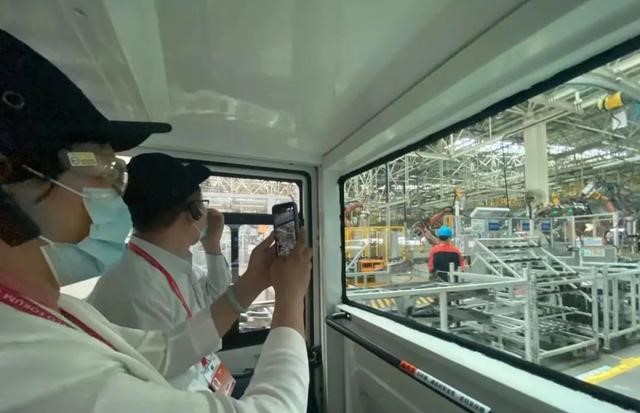 良好的生態(tài)為綠色發(fā)展鋪平道路!貴陽生態(tài)文明建設(shè)引來嘉賓點贊.jpeg 良好的生態(tài)為綠色發(fā)展鋪平道路!貴陽生態(tài)文明建設(shè)引來嘉賓點贊.jpeg