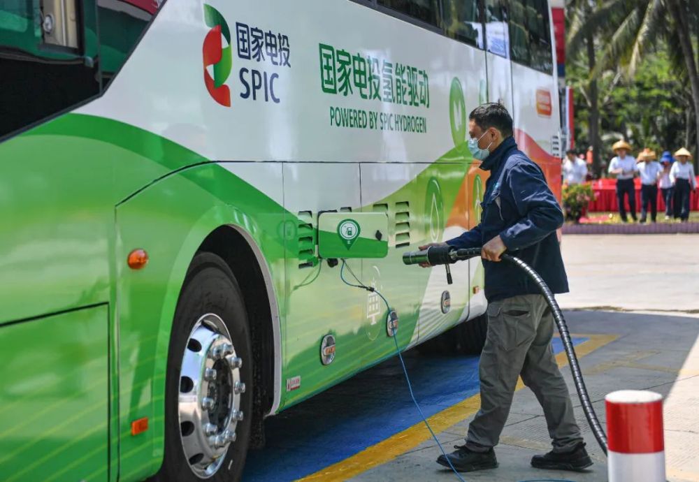 “綠氫”出現在雙碳時代.jpeg “綠氫”出現在雙碳時代.jpeg