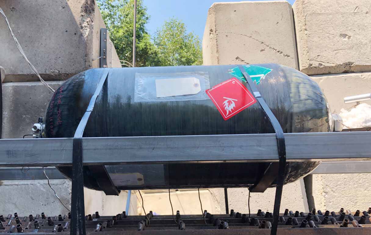 破防？未勢能源70MPa IV型車載儲氫瓶，能止火，永不破防！.jpg