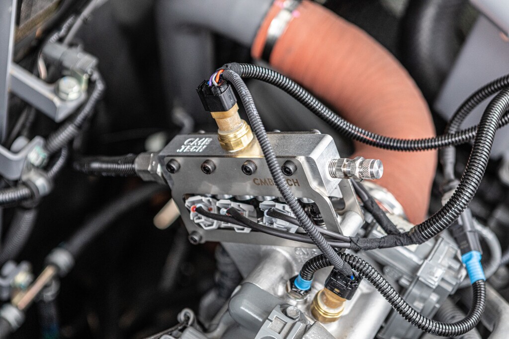 世界上第一臺氫動力雙燃料挖掘機(jī)