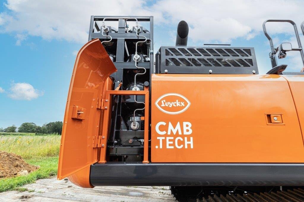 世界上第一臺氫動力雙燃料挖掘機(jī)