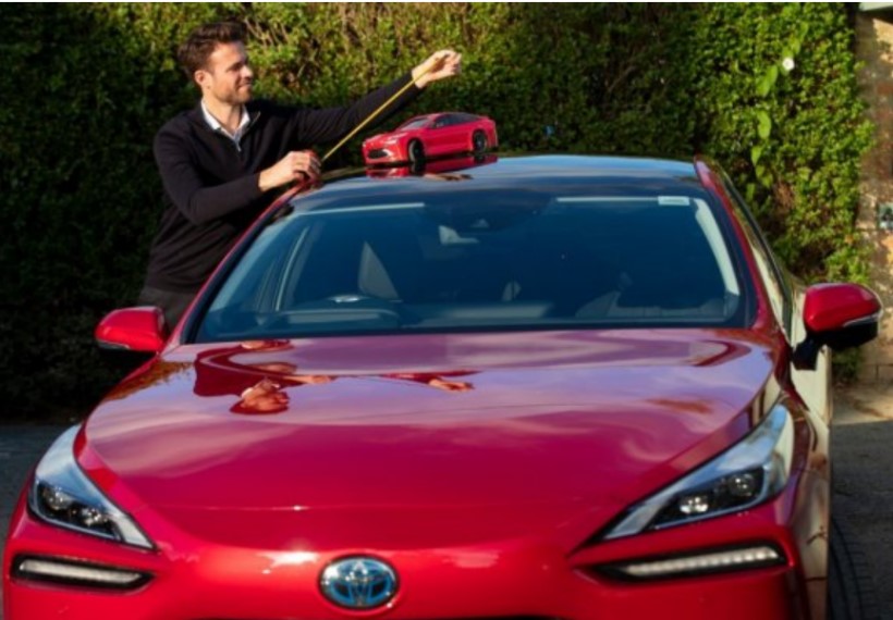 1:10恢復(fù)Mirai !豐田公司與田宮公司合作開發(fā)了一款氫動(dòng)力遠(yuǎn)程控制模型1.jpg