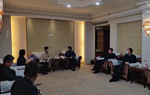 臺前縣長李志華帶領團隊赴北京與中國氫能有限公司對接合作項目.jpg 臺前縣長李志華帶領團隊赴北京與中國氫能有限公司對接合作項目.jpg