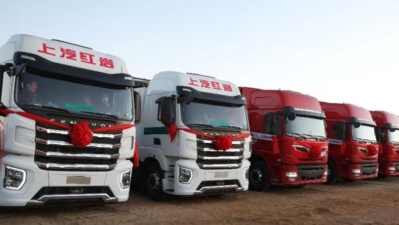 鄂爾多斯:傳統(tǒng)產(chǎn)業(yè)智慧升級(jí),全力打造“風(fēng)光氫儲(chǔ)車”產(chǎn)業(yè)集群.jpg 鄂爾多斯:傳統(tǒng)產(chǎn)業(yè)智慧升級(jí),全力打造“風(fēng)光氫儲(chǔ)車”產(chǎn)業(yè)集群.jpg