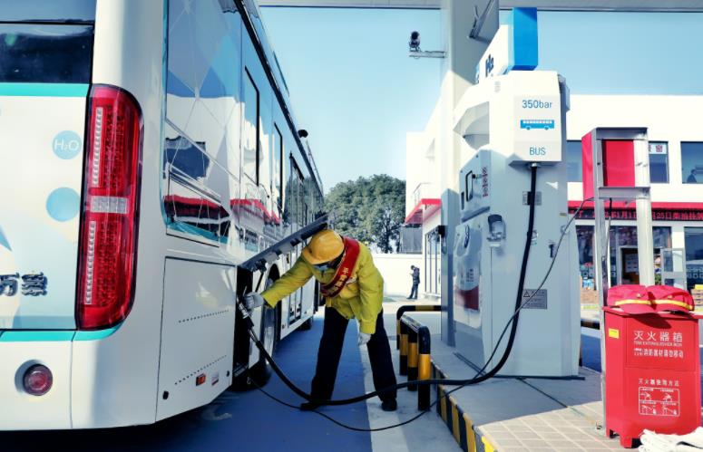 建設國際氫能谷!上海臨港新片區平霄路油氫合建站正式投運.jpg 建設國際氫能谷!上海臨港新片區平霄路油氫合建站正式投運.jpg