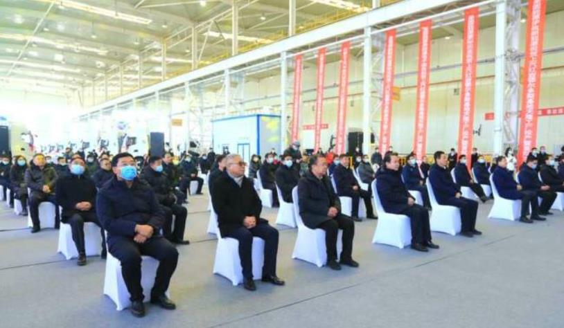 上汽紅巖鄂爾多斯基地天隆工廠投產(chǎn),首批氫能重卡下線.jpg 上汽紅巖鄂爾多斯基地天隆工廠投產(chǎn),首批氫能重卡下線.jpg