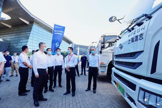 國(guó)家燃料電池汽車(chē)示范應(yīng)用上海市首批100輛車(chē)集中發(fā)車(chē)