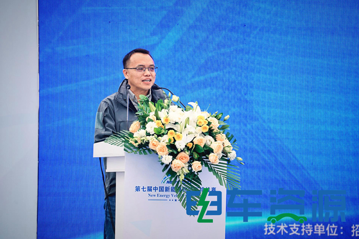 8 江鈴 黃剛_副本 700.jpg