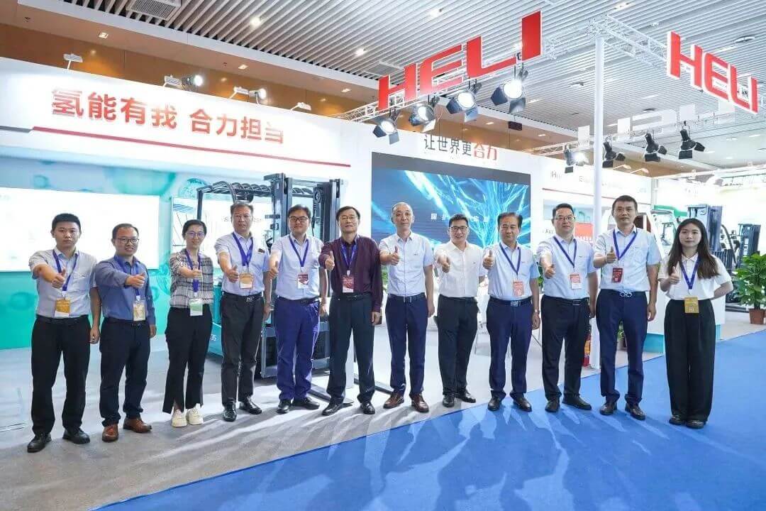 落實雙碳戰略 彰顯國企擔當.jpg