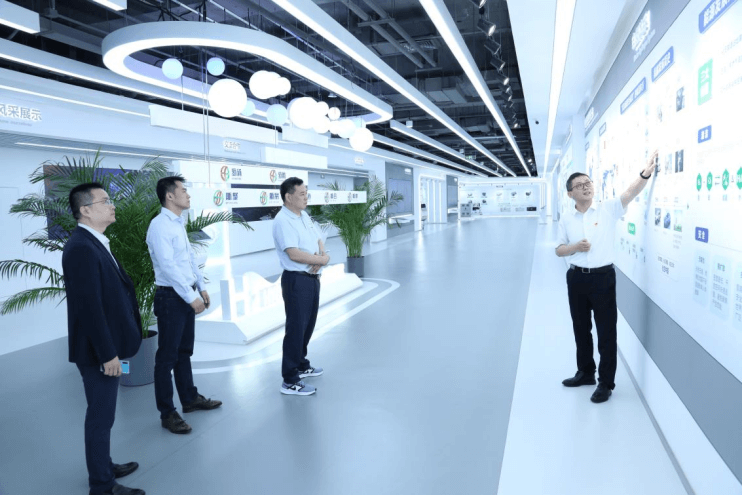 浙江申聯集團董事長葉標來訪國氫科技.png