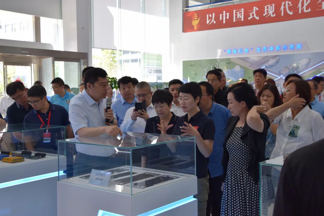 民建中央財政金融委員會蒞臨洺源科技調(diào)研氫能產(chǎn)業(yè)1.jpg